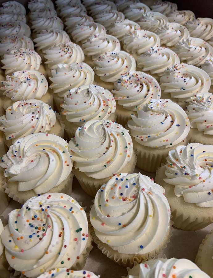 Vanilla sprinkle cupcakes